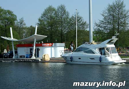 Due jachty na Mazurach - Galeon 390