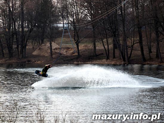 Wycig nart wodnych i wakeboarda w Giycku