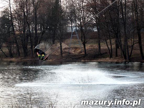 Wycig nart wodnych i wakeboarda w Giycku