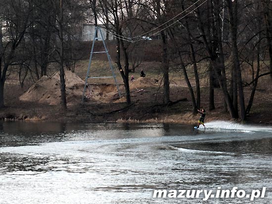 Wycig nart wodnych i wakeboarda w Giycku