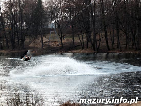 Wycig nart wodnych i wakeboarda w Giycku