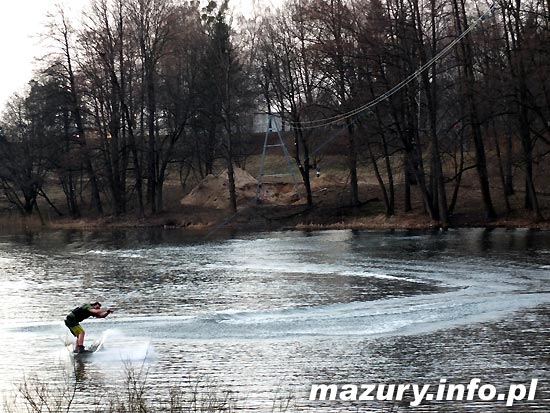 Wycig nart wodnych i wakeboarda w Giycku